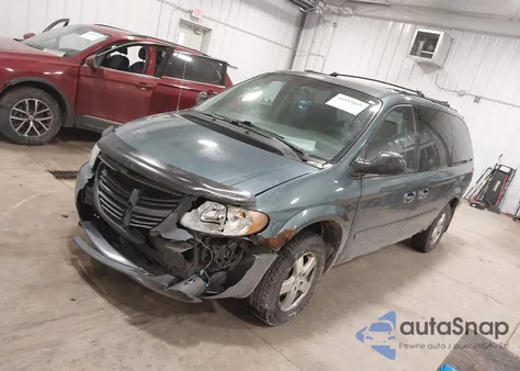 2005 Dodge Grand Caravan Sxt z USA, uszkodzony, nr VIN 2D4GP44L65R540619